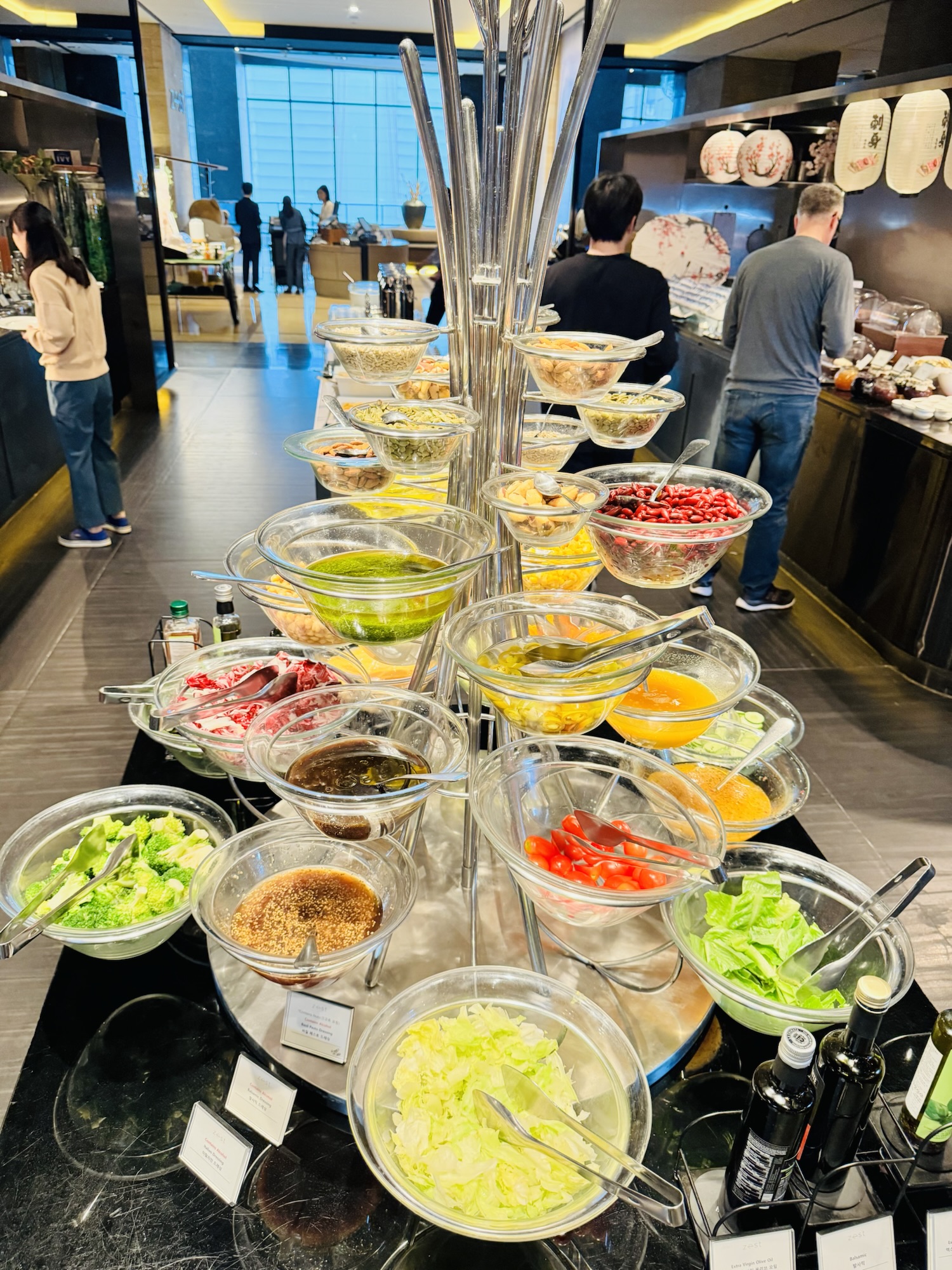 レストラン朝食全景